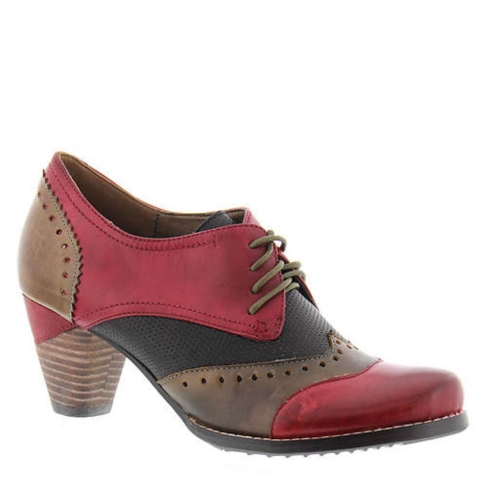 L'Artiste Bardot Pumps